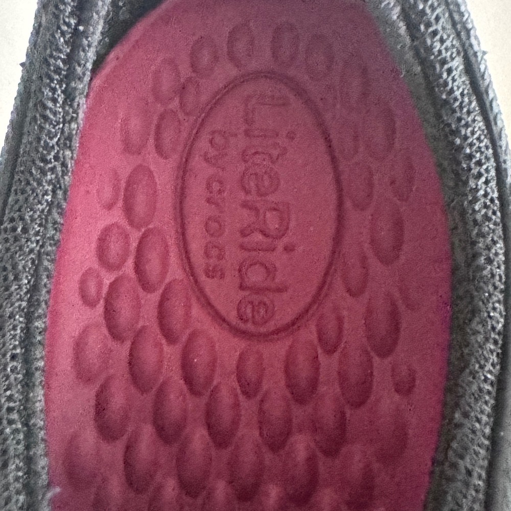 Crocs LiteRide Pacer Sneaker Womens 9 Black White Comfort Lace Up Lightweight - Picture 9 of 9